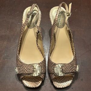 Cole Haan Eliana Tan Snake Skin Print Gold Buckle Sling Back Sz 8.5B Fall Winter